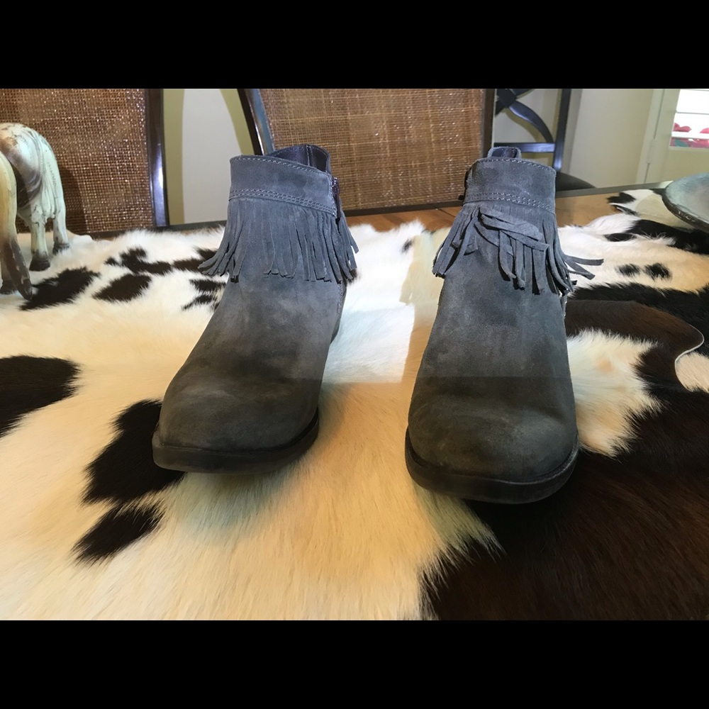 Emanuel booties
